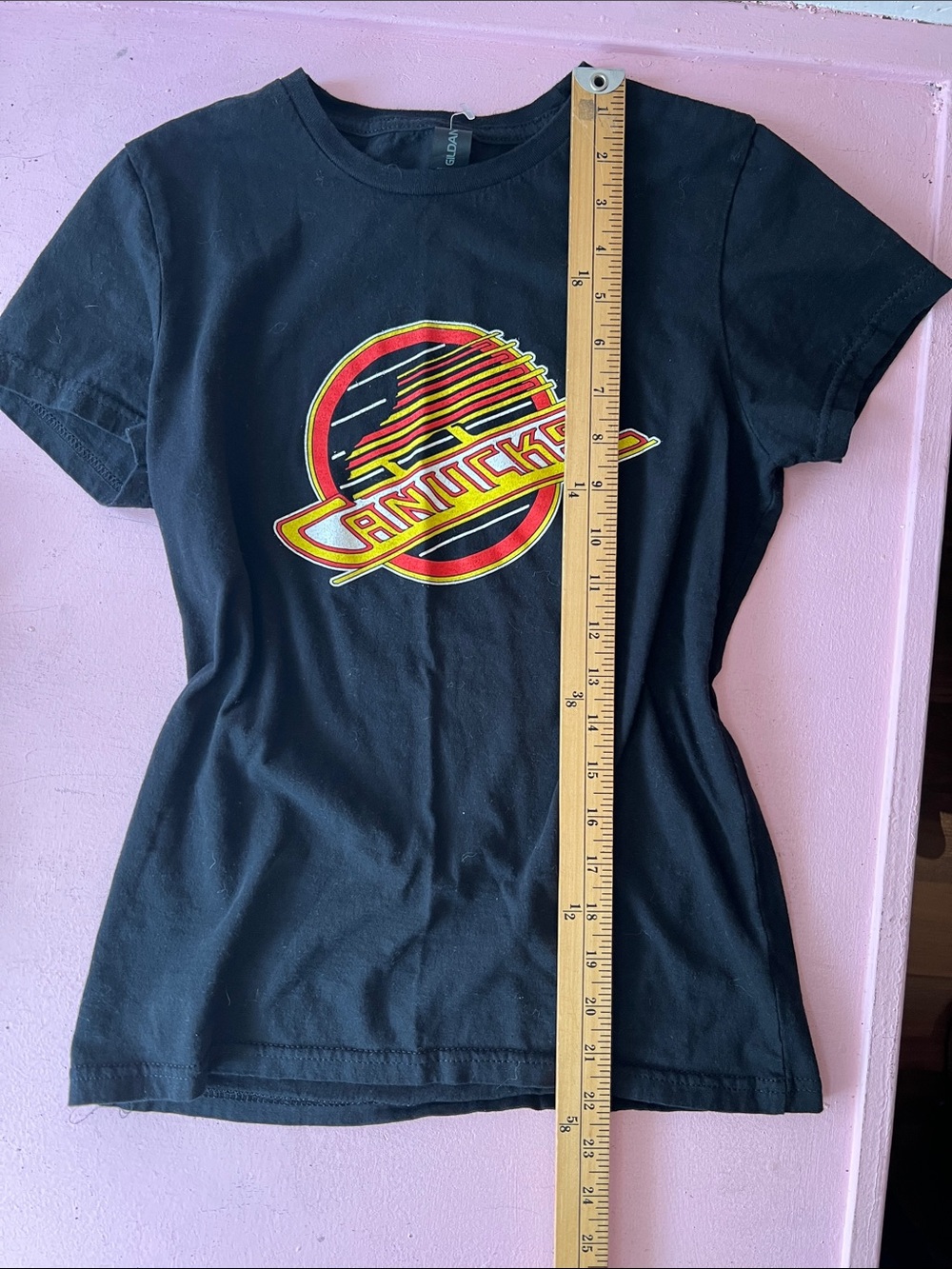 Gildan Black Short Sleeve Tee with Red and Yellow Graphic vintage Canucks tee - Picture 2 of 4